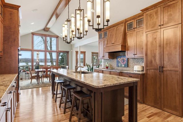 N26W30183 Maple AVENUE, Pewaukee, WI 53072