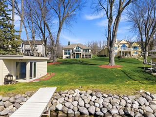 N26W30183 Maple AVENUE, Pewaukee, WI 53072