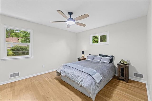 9724 Slater Lane, Overland Park, KS 66212