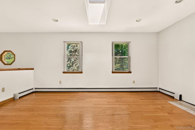 2 Verven Road, Poughkeepsie, NY 12603