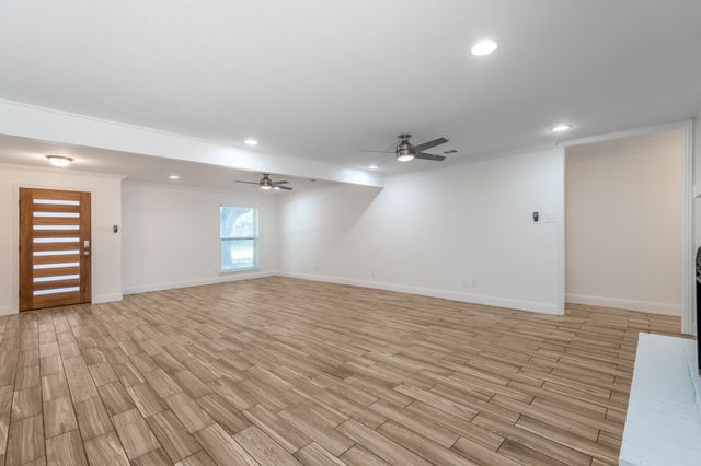 13147 Rosser Road, Farmers Branch, TX 75244