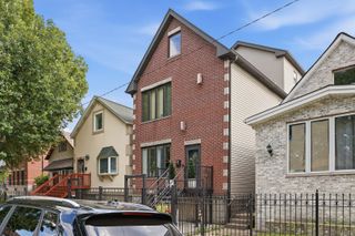 539 W 44th Place, Chicago, IL 60609