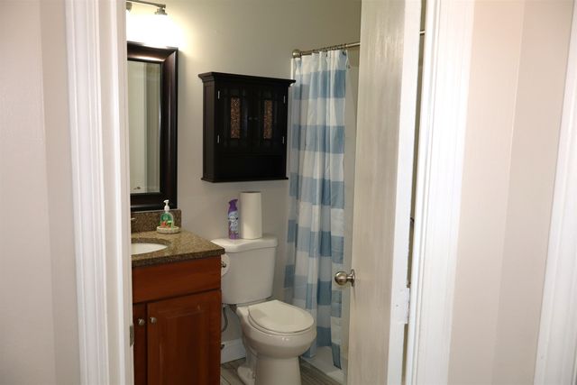 144 Eastern Ave Apt 103, Manchester, NH 03104