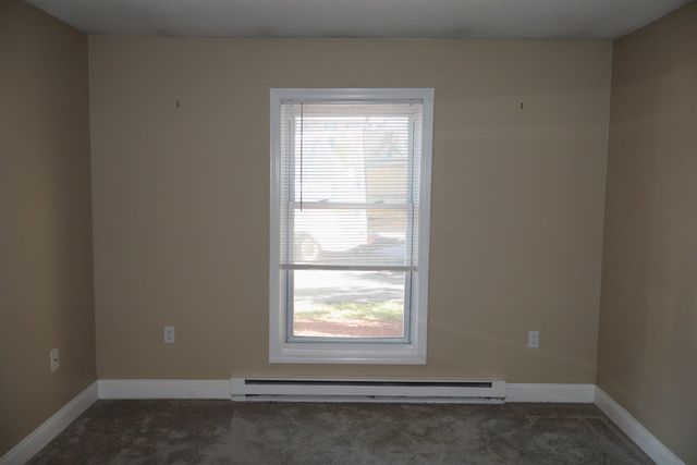 144 Eastern Ave Apt 103, Manchester, NH 03104