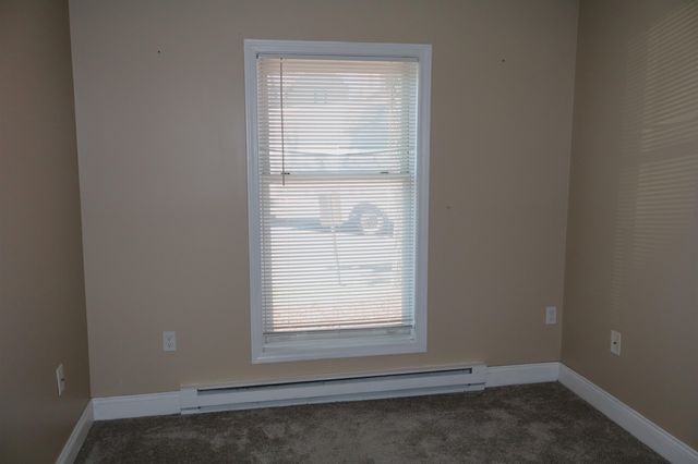 144 Eastern Ave Apt 103, Manchester, NH 03104