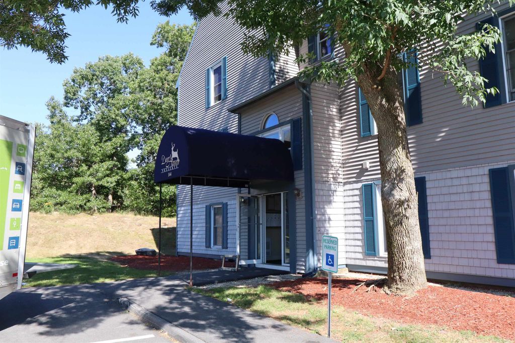 144 Eastern Ave Apt 103, Manchester, NH 03104