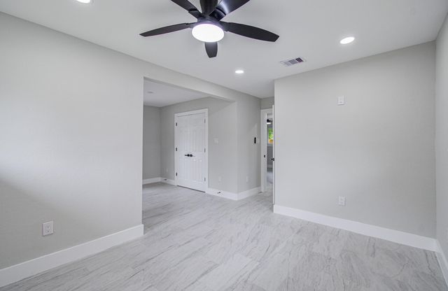 9259 Richland Drive, Houston, TX 77078