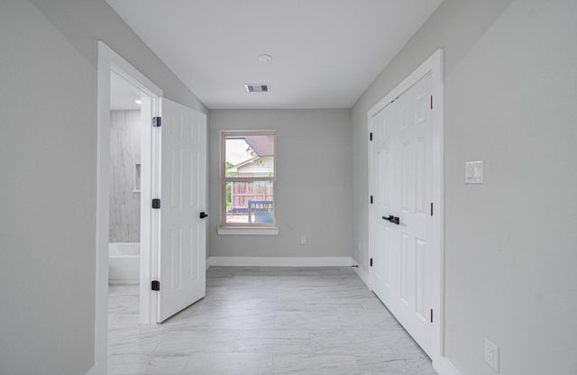 9259 Richland Drive, Houston, TX 77078