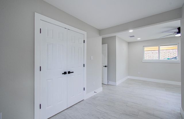 9259 Richland Drive, Houston, TX 77078