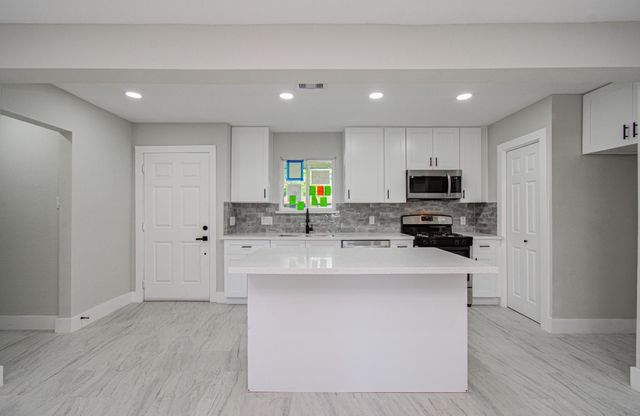 9259 Richland Drive, Houston, TX 77078