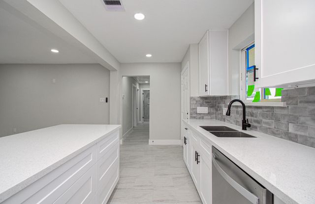 9259 Richland Drive, Houston, TX 77078