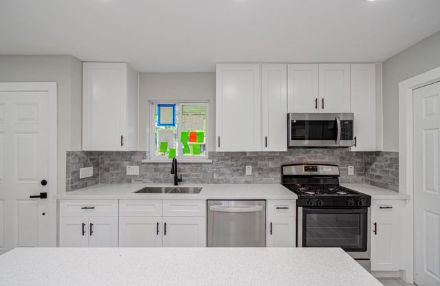 9259 Richland Drive, Houston, TX 77078
