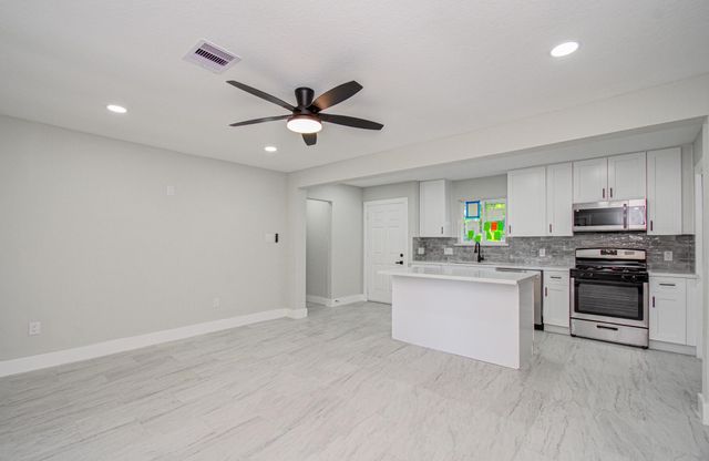 9259 Richland Drive, Houston, TX 77078