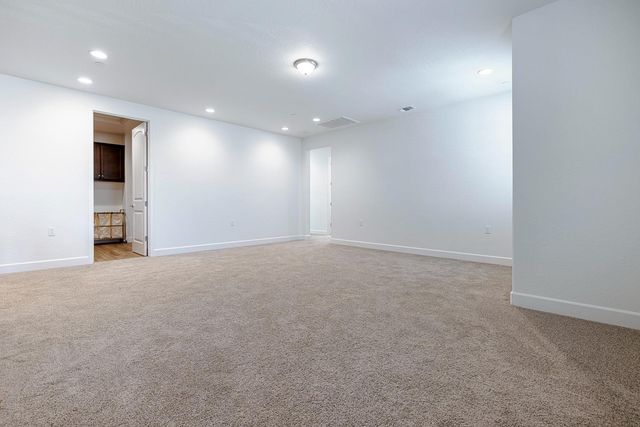 2078 N Laverne Avenue, Fresno, CA 93727