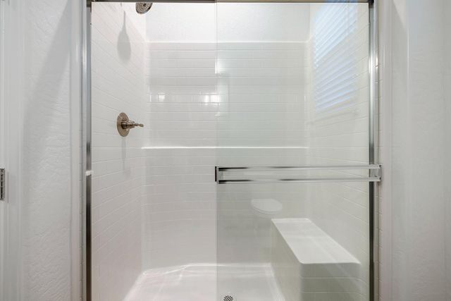 2078 N Laverne Avenue, Fresno, CA 93727