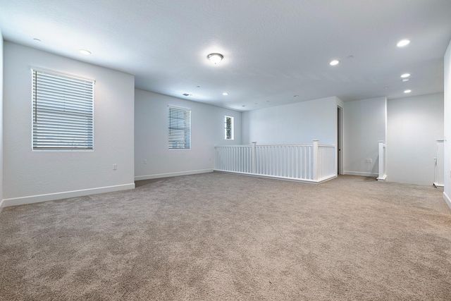 2078 N Laverne Avenue, Fresno, CA 93727