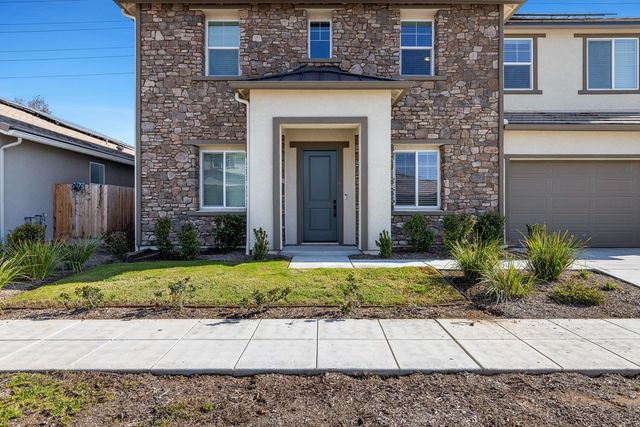 2078 N Laverne Avenue, Fresno, CA 93727