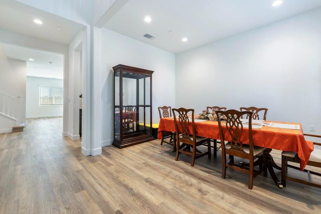 2078 N Laverne Avenue, Fresno, CA 93727