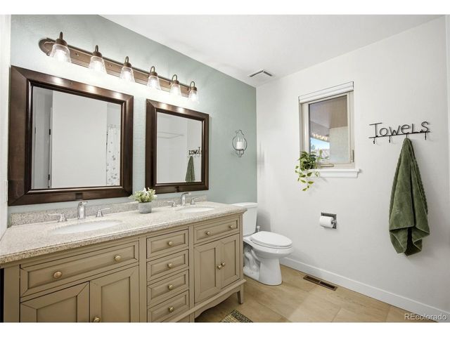 3250 Zephyr Ct, Wheat Ridge, CO 80033