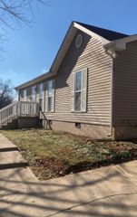 1584 Boxcroft Rd, Clarksville, TN 37042