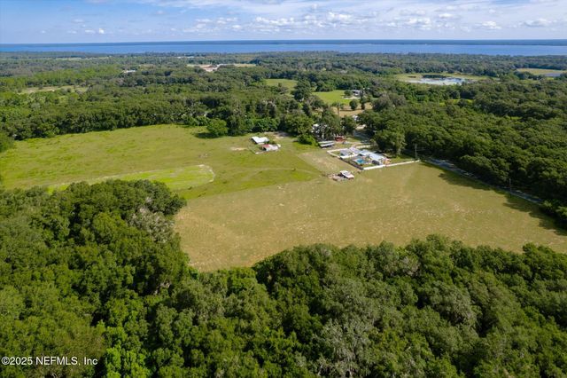 351 UNION Avenue, Crescent City, FL 32112