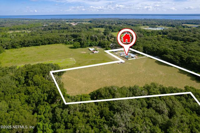 351 UNION Avenue, Crescent City, FL 32112
