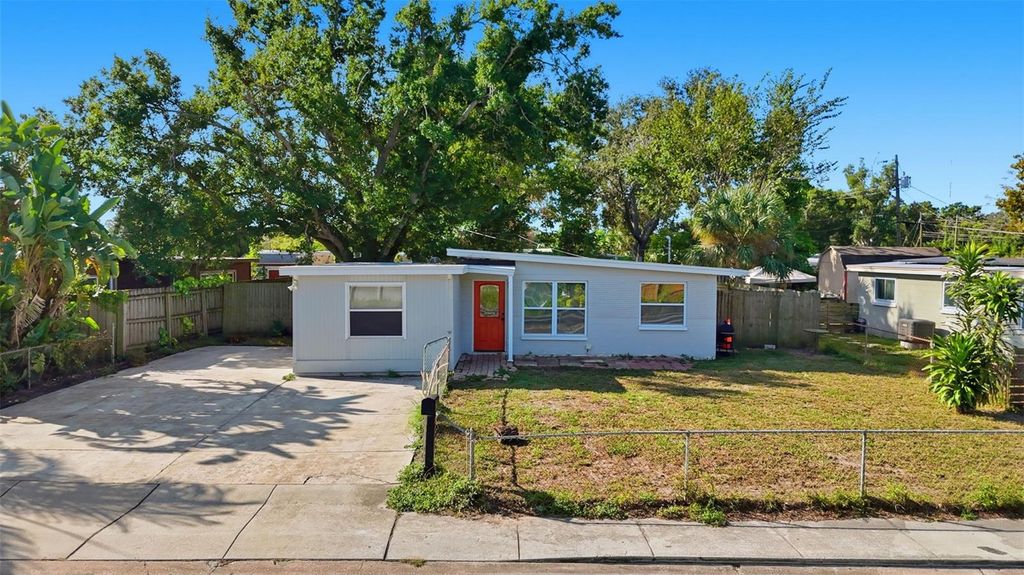 8148 BAYOU DRIVE, Seminole, FL 33777