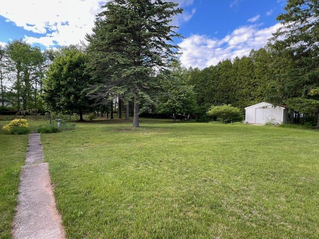 3016 Memorial DRIVE, Two Rivers, WI 54241