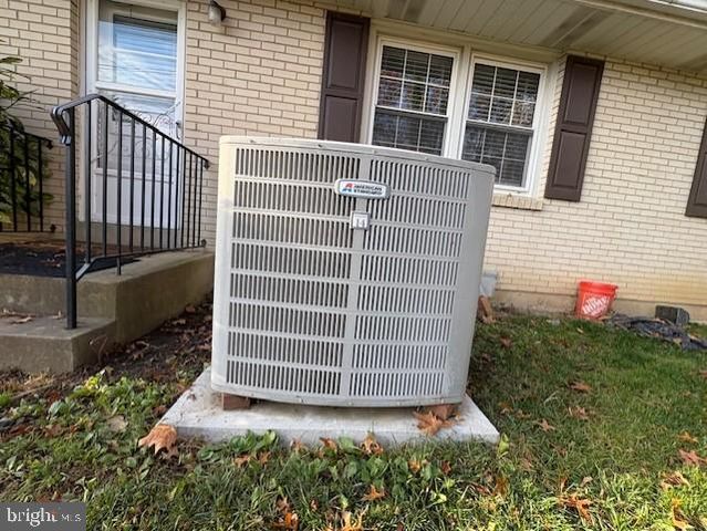 2615 LONGFELLOW DR, Wilmington, DE 19808