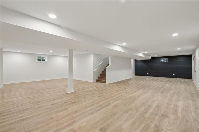 45 E Mallard Lane, Lake Forest, IL 60045