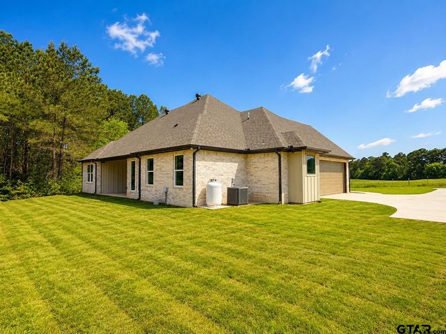 11740 Wildwood Dr, Whitehouse, TX 75791