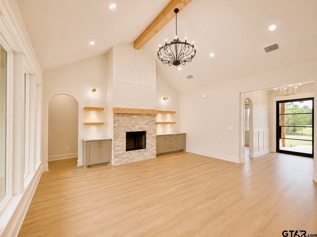 11740 Wildwood Dr, Whitehouse, TX 75791