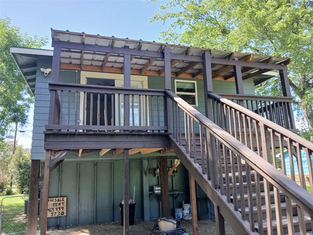 242 AUTUMN WOOD Trail, Gun Barrel City, TX 75156