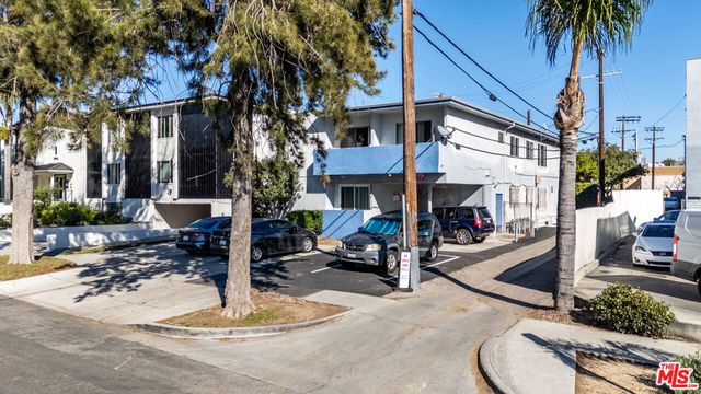 3766 S Canfield Avenue, Los Angeles, CA 90034