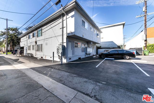 3766 S Canfield Avenue, Los Angeles, CA 90034
