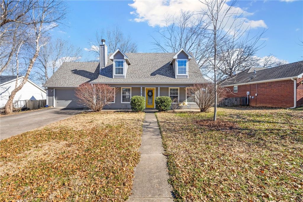 1776 S Tallgrass Drive, Fayetteville, AR 72701