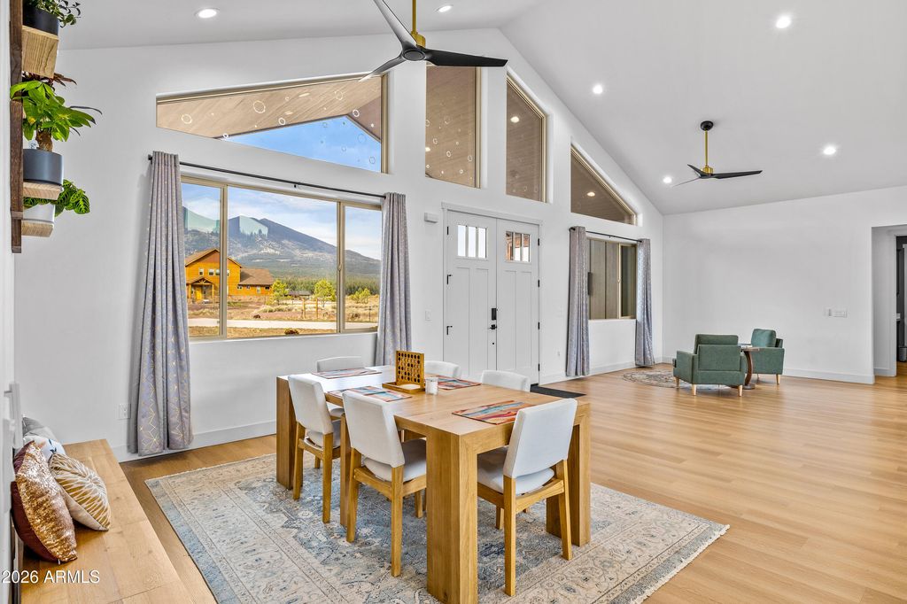 Image 12 of property listing at 7150 Moroni Drive, Flagstaff, AZ 86001