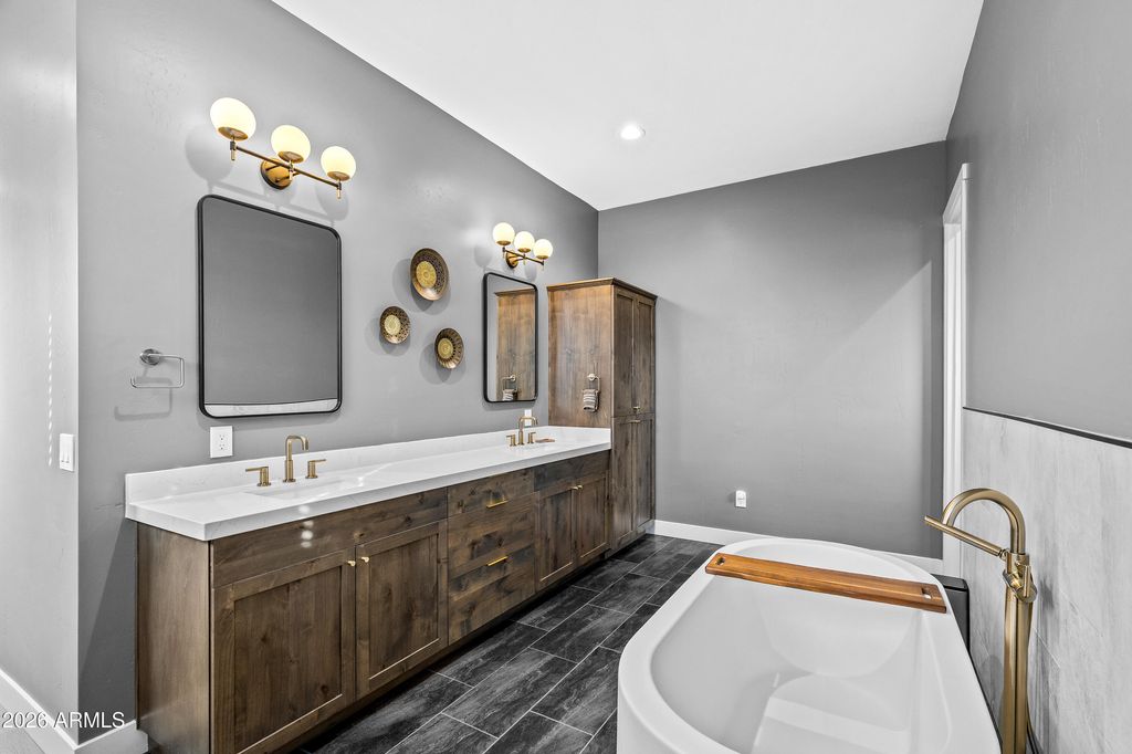Image 37 of property listing at 7150 Moroni Drive, Flagstaff, AZ 86001