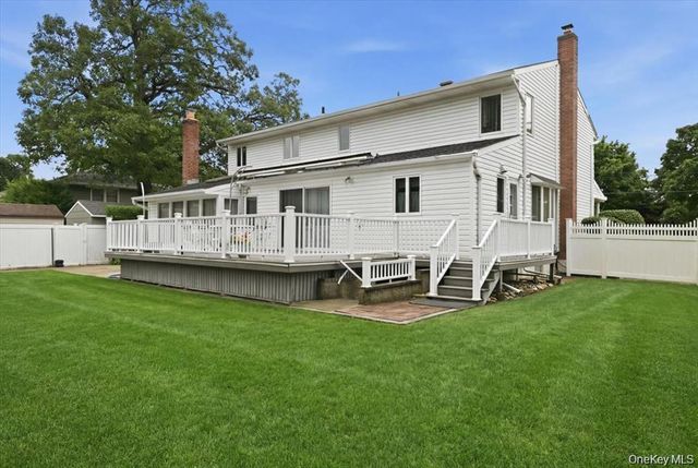 2640 Harvey Avenue, Oceanside, NY 11572