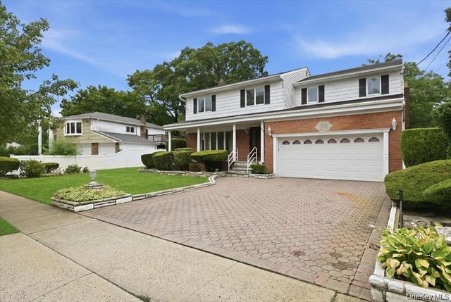 2640 Harvey Avenue, Oceanside, NY 11572