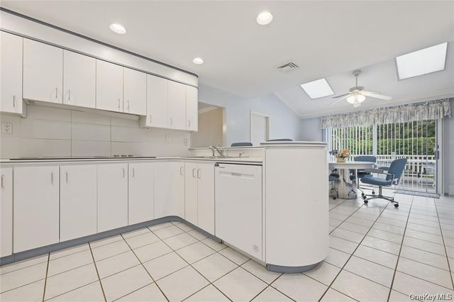 2640 Harvey Avenue, Oceanside, NY 11572