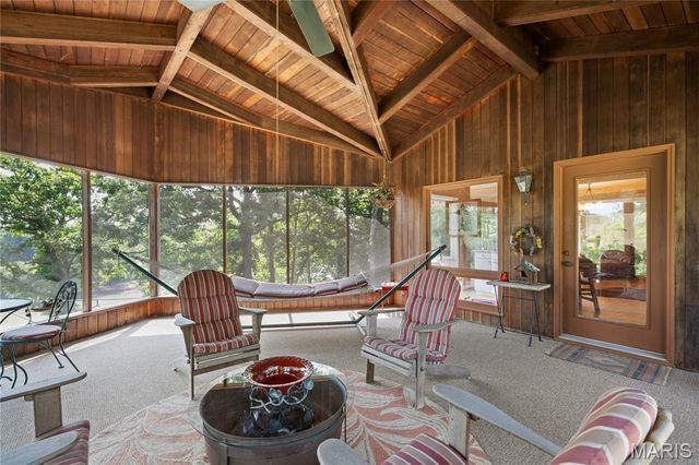 2402 Ripley Route A, Doniphan, MO 63935