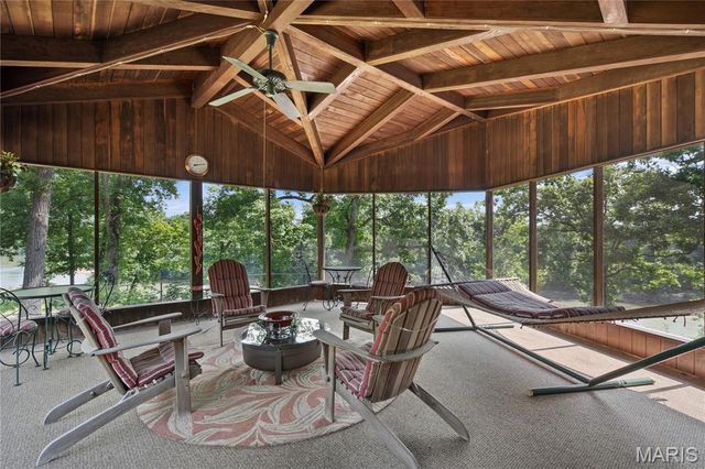 2402 Ripley Route A, Doniphan, MO 63935