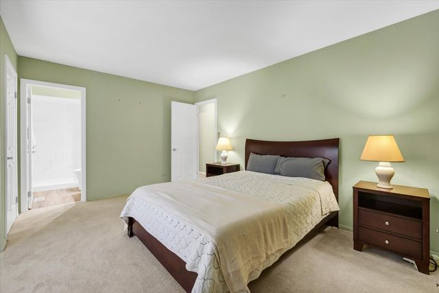 1525 Mayfield Lane, Hoffman Estates, IL 60169