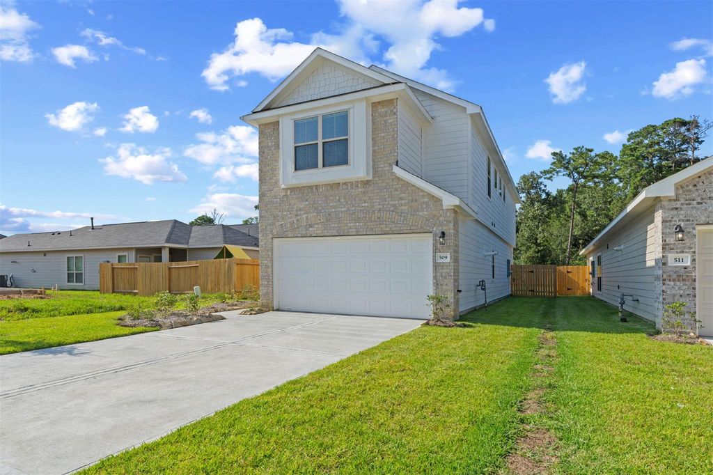 509 Emerald Thicket Trail, Huffman, TX 77336