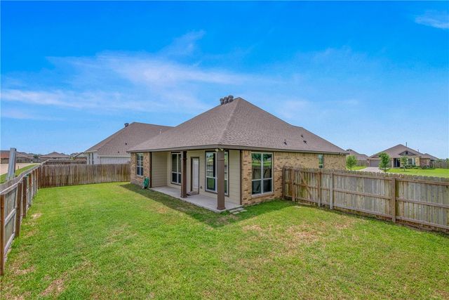 7908 Putter Place, Navasota, TX 77868