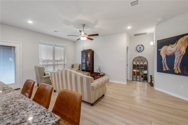 7908 Putter Place, Navasota, TX 77868
