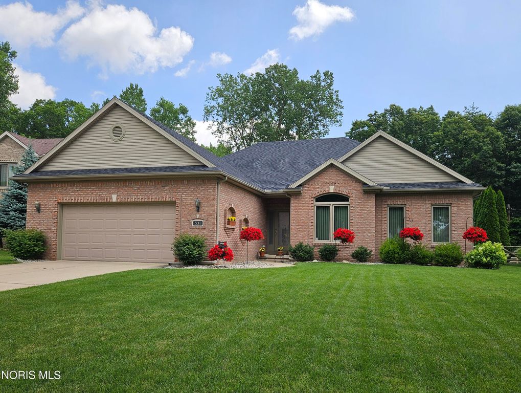 531 Whisperwood Parkway, Holland, OH 43528