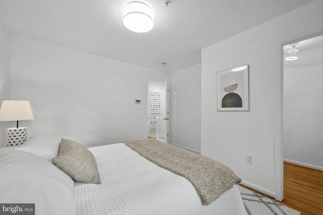 649 16TH ST NE, Washington, DC 20002
