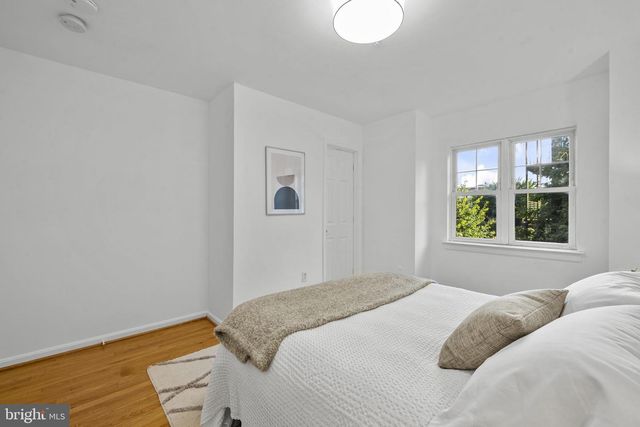649 16TH ST NE, Washington, DC 20002